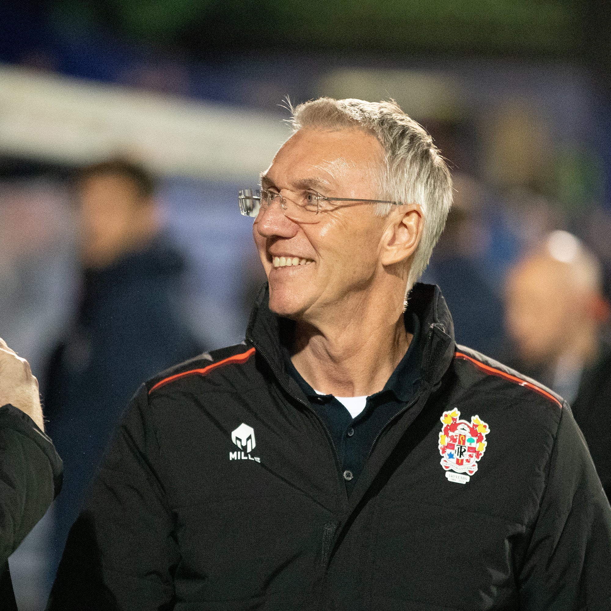 Junior| 2024/25 | Bench Coat | Black