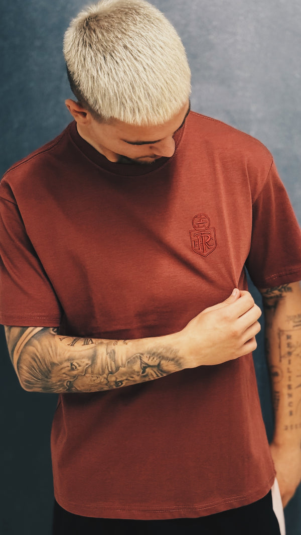 "Elevate – Organic Cotton T-Shirt Berry | Sustainable & Stylish Comfort 🌱