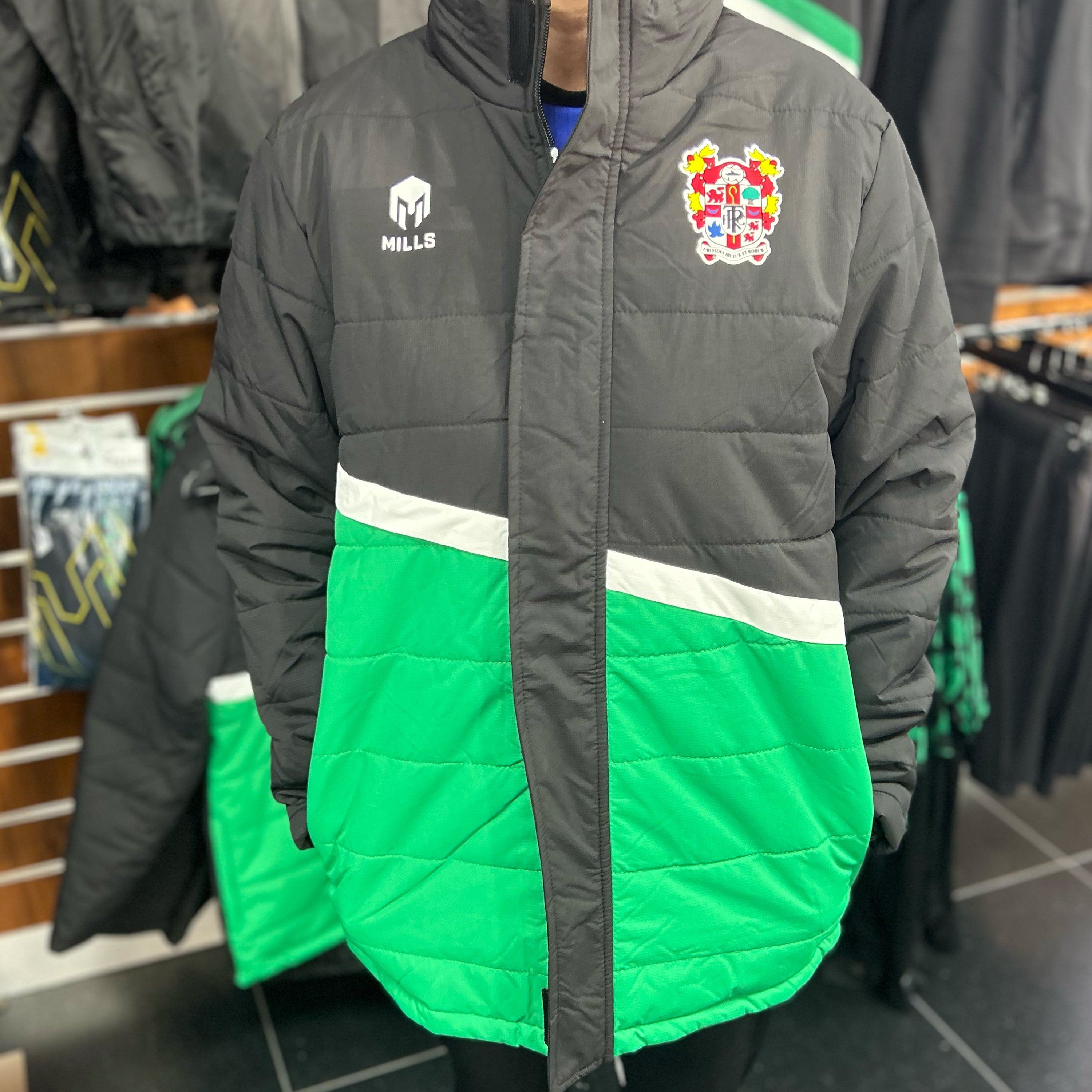 Adult 2023/24 Black and Green Bench Coat – Tranmere Rovers Football Club